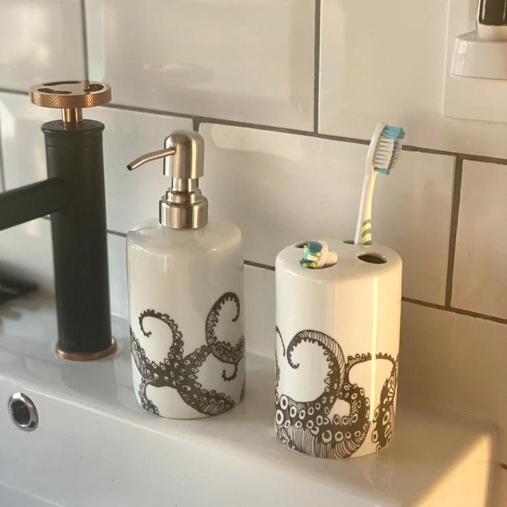 Bathroom Sink Set
